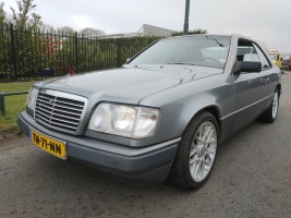 Mercedes w124 coupe 300ce 1988 (17)